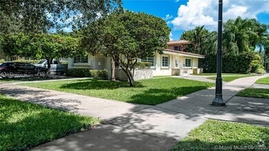Building Photo - 3941 Segovia St