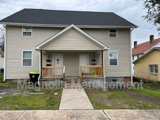 Primary Photo - 214 Walnut St