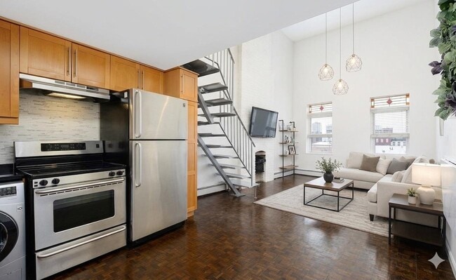 Building Photo - 212 9th St