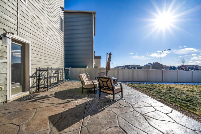 Building Photo - 11140 Feliz Wy