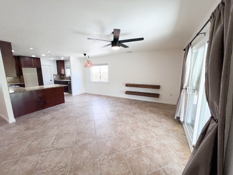 Building Photo - 77215 Minnesota Ave