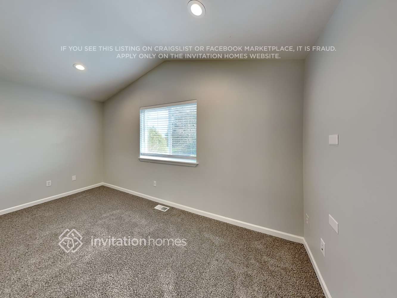 Building Photo - 1307 84th Ave SE