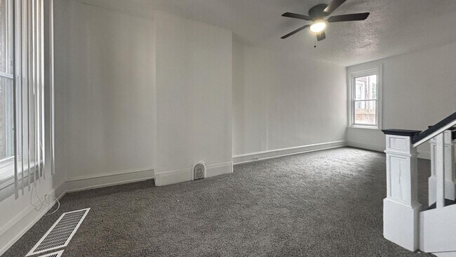 Building Photo - Philly Bi-Level: Modern & Bright