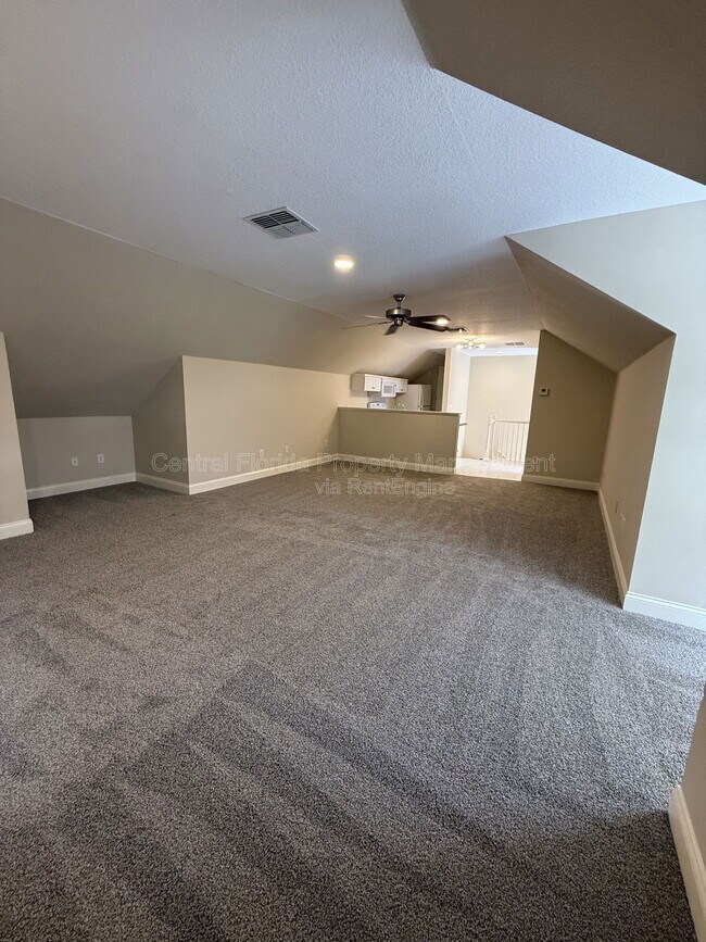 Building Photo - 708 Palenci Ct