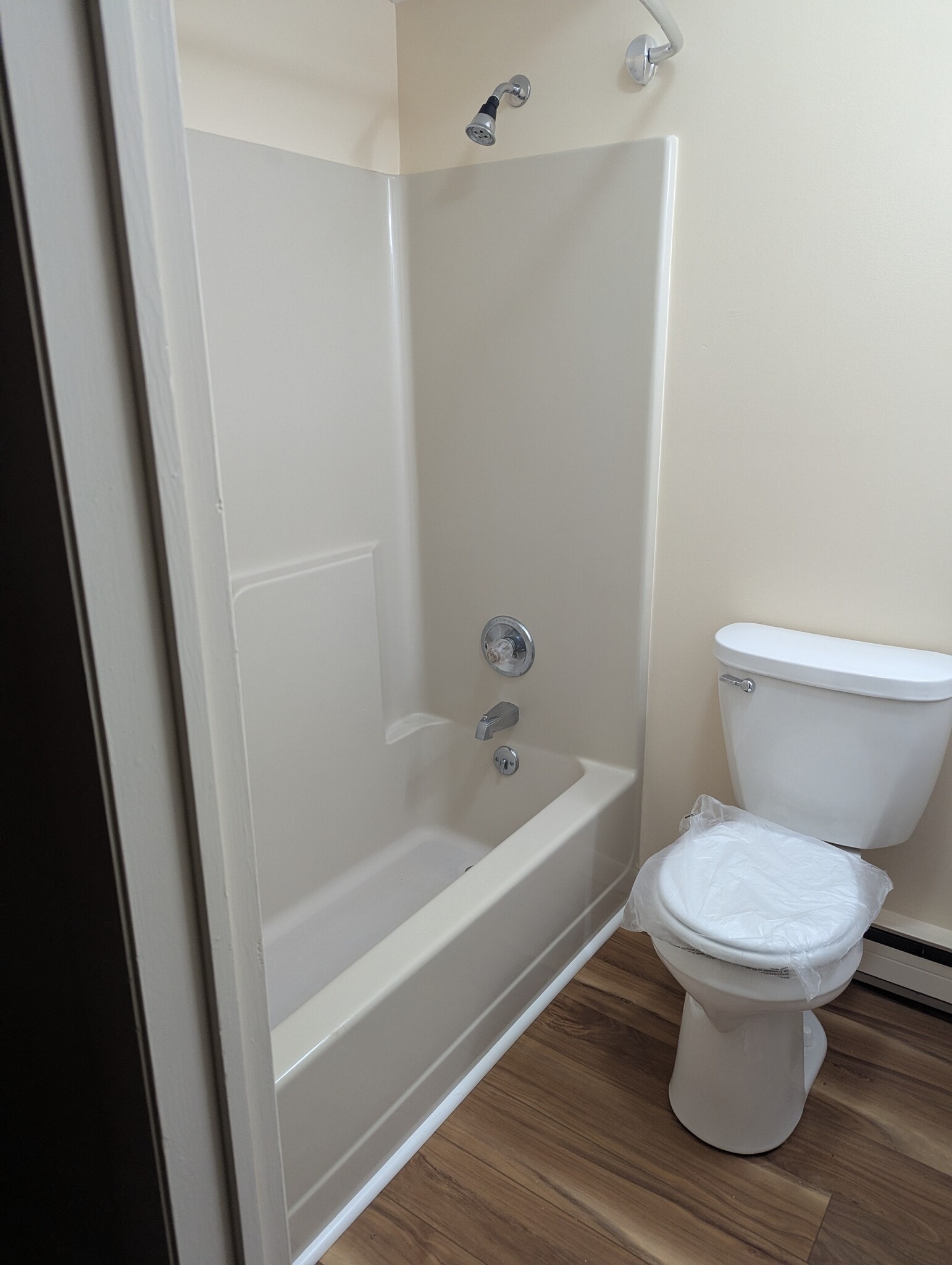 Building Photo - 4063 Oneida St