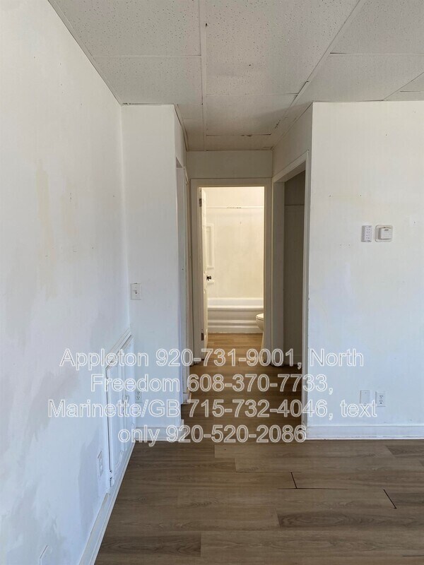 Building Photo - S7559 US-12