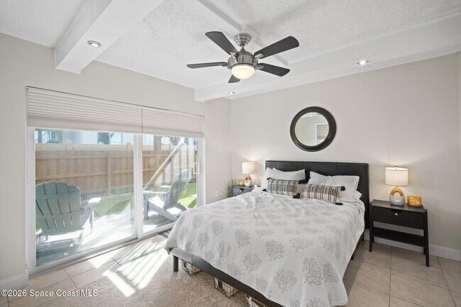 Building Photo - 1011 S Miramar Ave