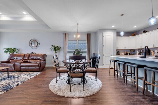 Building Photo - 4354 Bottle Brush Ln