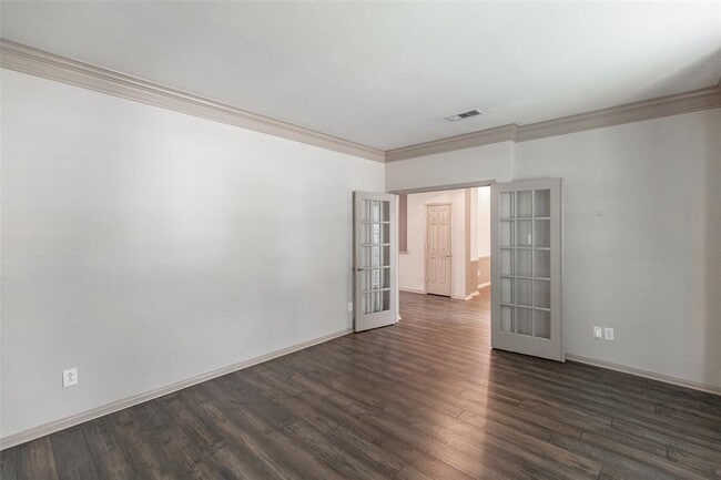 Building Photo - 203 Jewel Park Ln