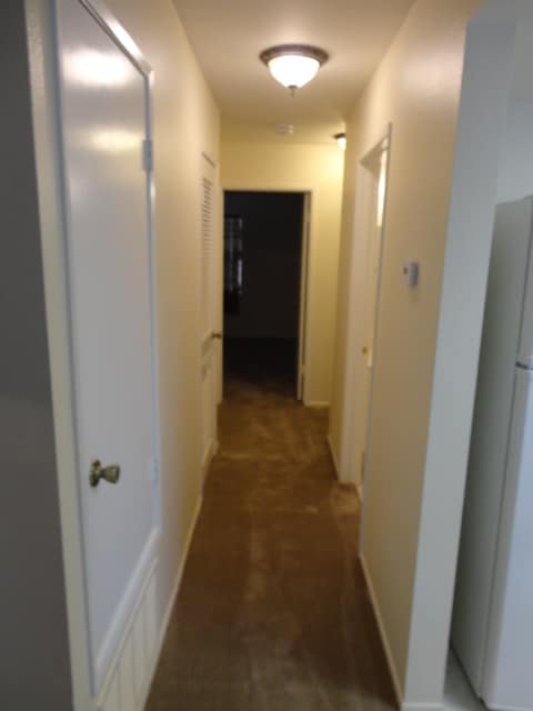 Building Photo - Nice 2 + 2 Gated Condo Santa Clarita