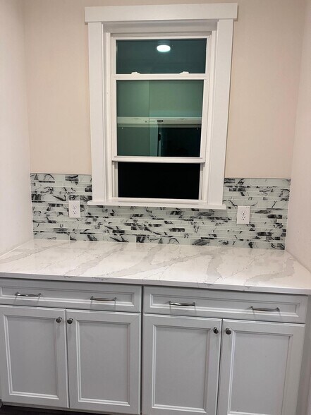 Building Photo - 113 Crested Coral Dr