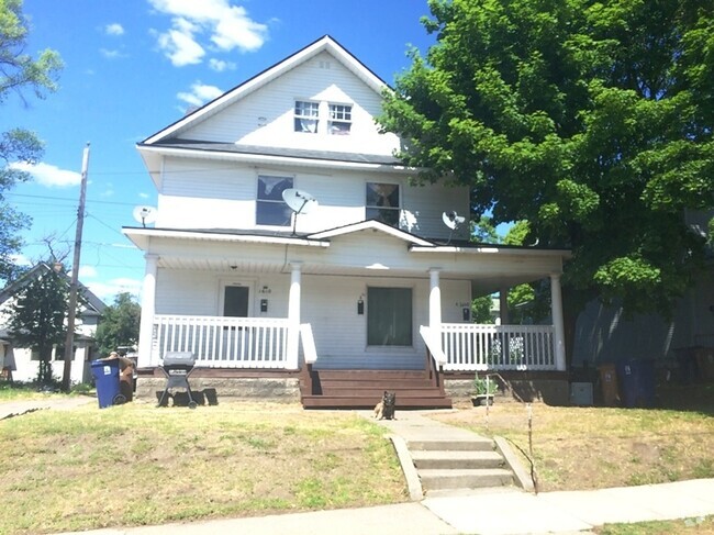 Building Photo - 1608 W Mission Ave