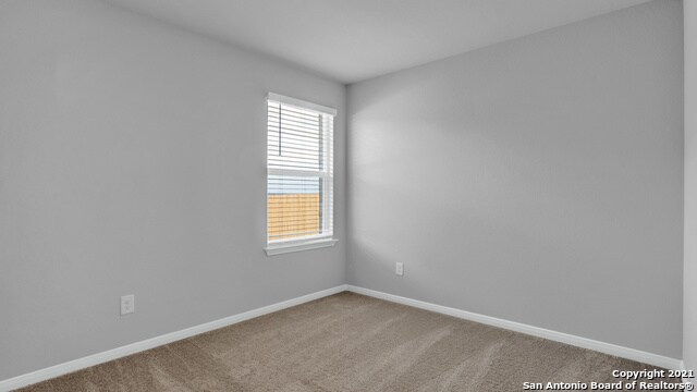 Building Photo - 125 Solitude Dr