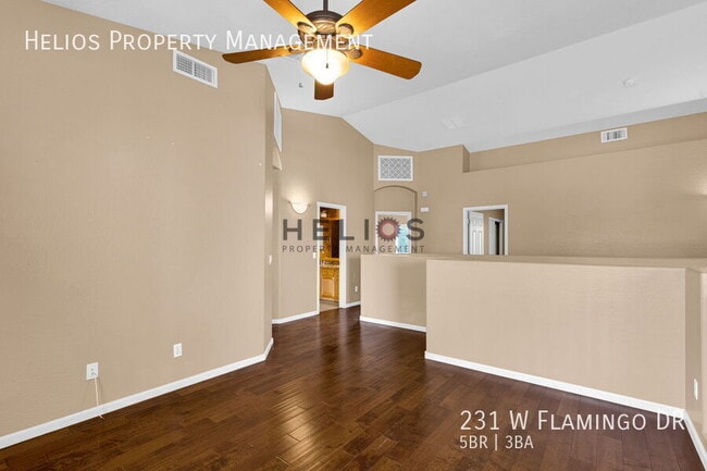 Building Photo - 231 W Flamingo Dr