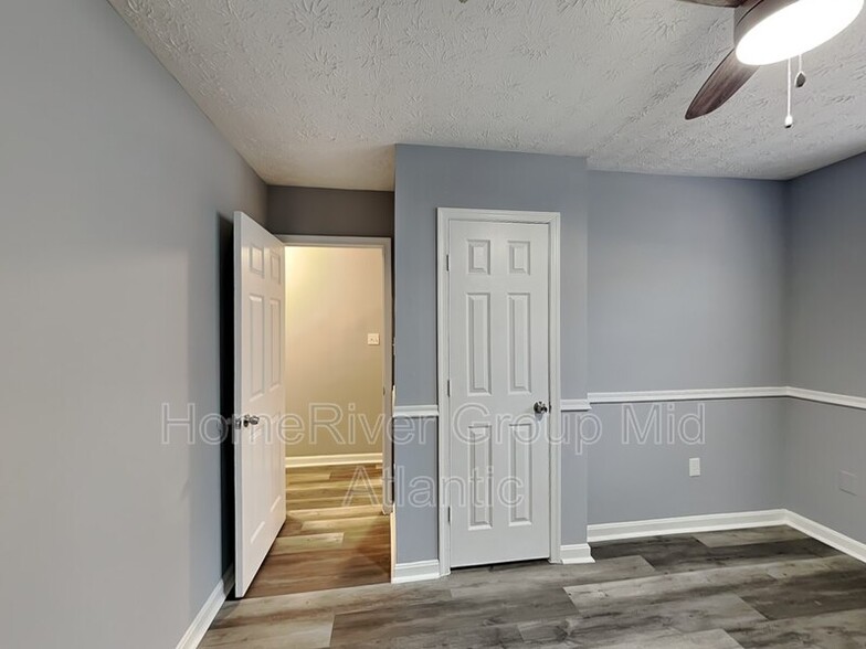 Building Photo - 5543 E Boniwood Turn