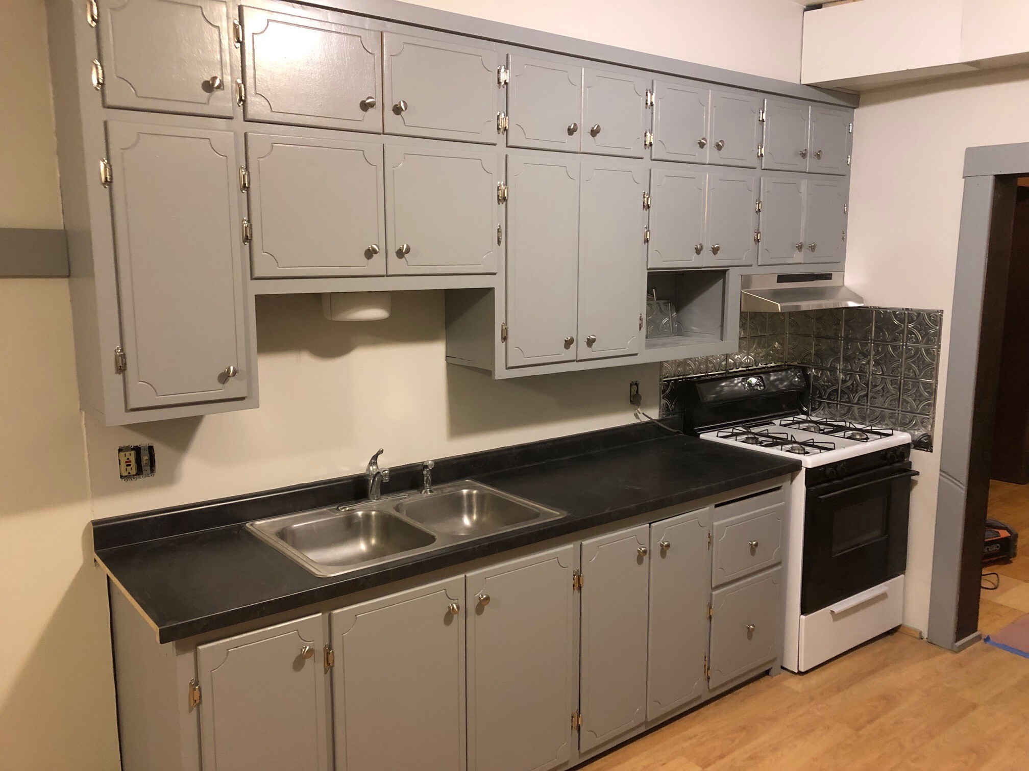 Building Photo - 1030 N 5th St