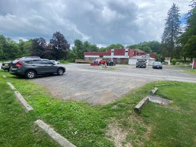 Building Photo - 200 Fosler Rd