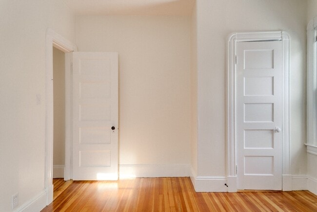 Building Photo - 31 Firglade Ave