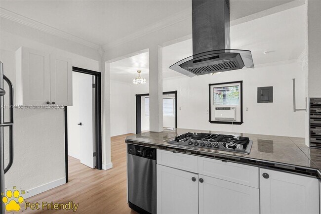 Building Photo - 12287 NE 7th Ave