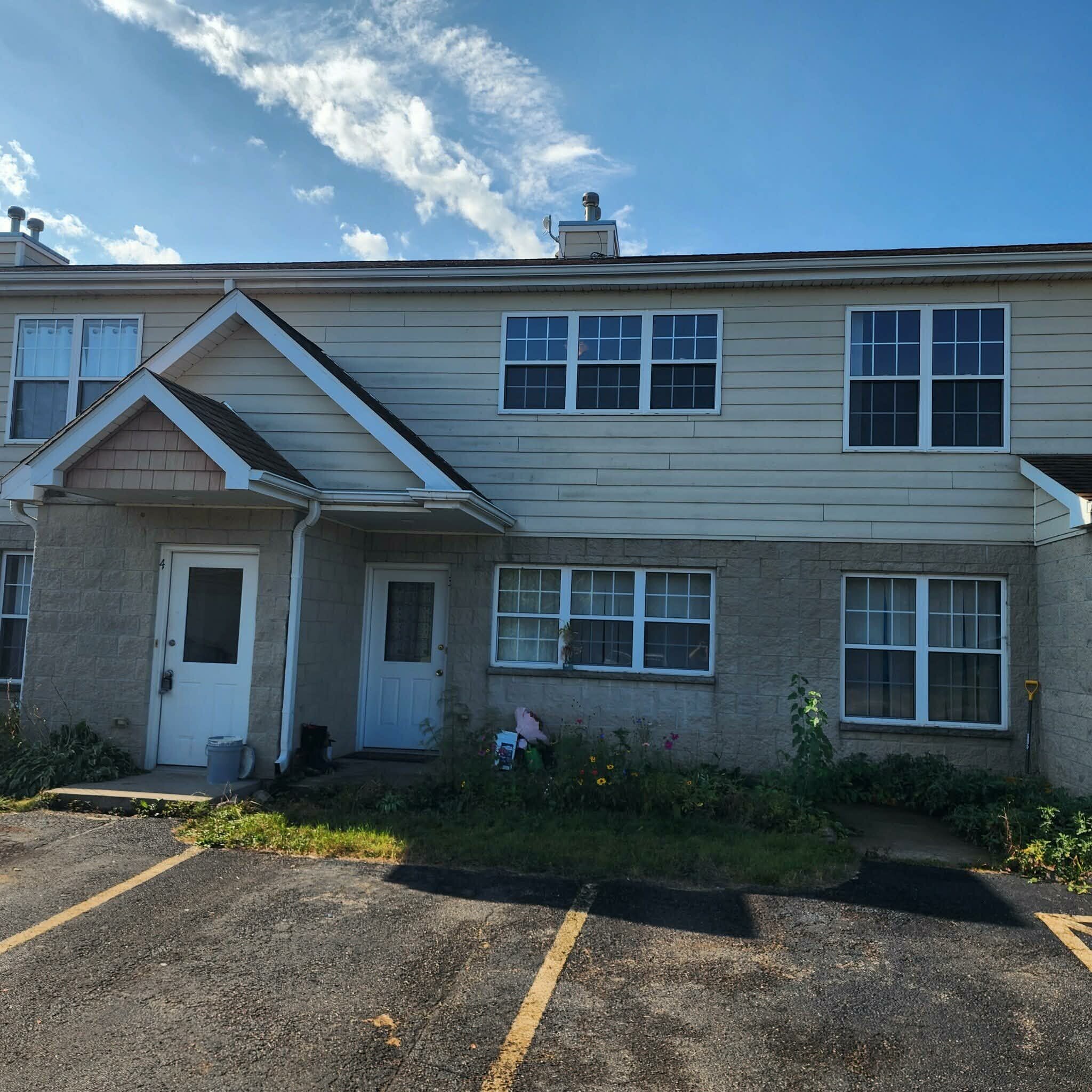 Building Photo - 12303 Hansen Dr