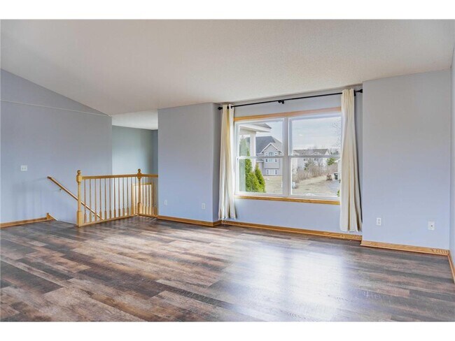 Building Photo - 211X Blake Ave