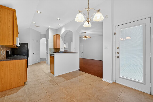 Building Photo - 4826 Claymill Ct