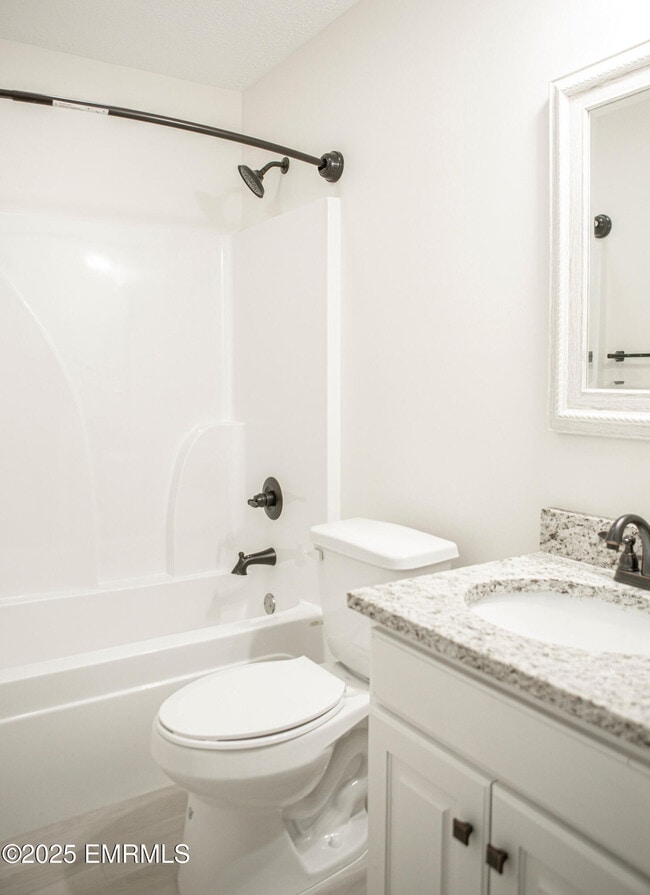 Building Photo - 6821 10th Ave