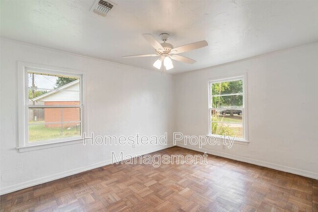 Building Photo - 9412 Britton Cir