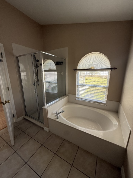 Building Photo - 908 Troon Cir