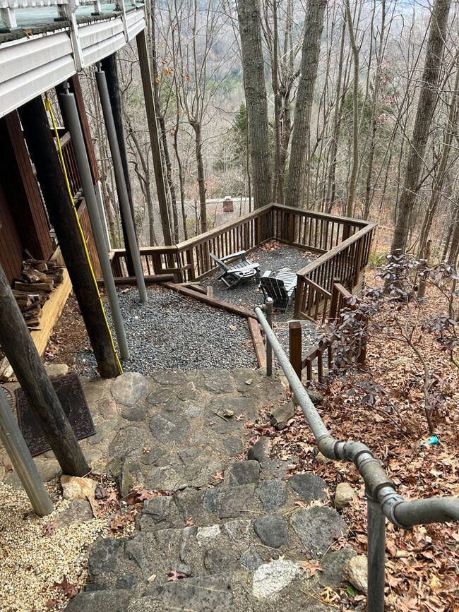 Building Photo - Montreat Rental-Lower Level Apartment! **U...