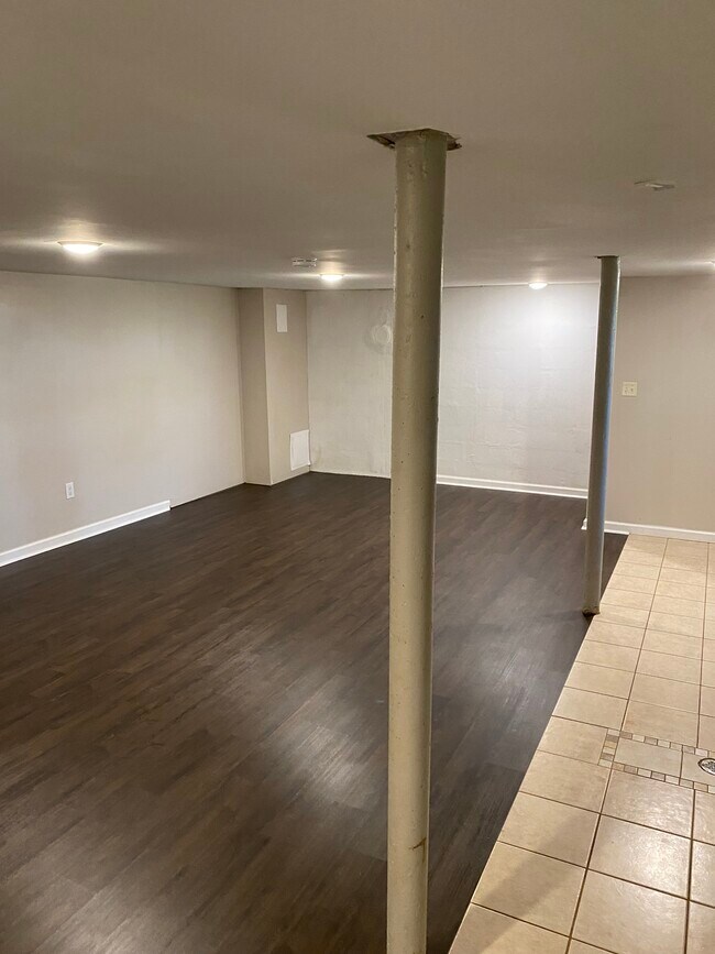 Building Photo - 550 Leesville Rd