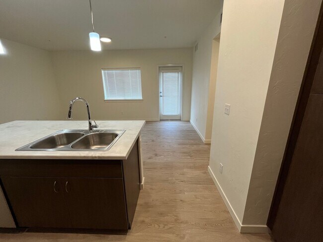 Building Photo - 4612 Lexington Sky Ln