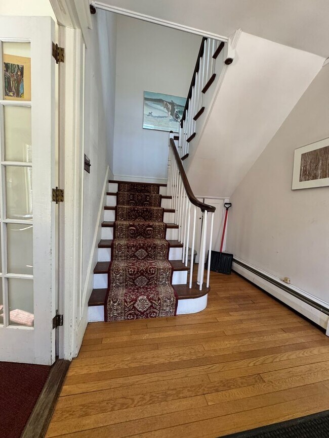 Building Photo - 14-16 Lincoln St