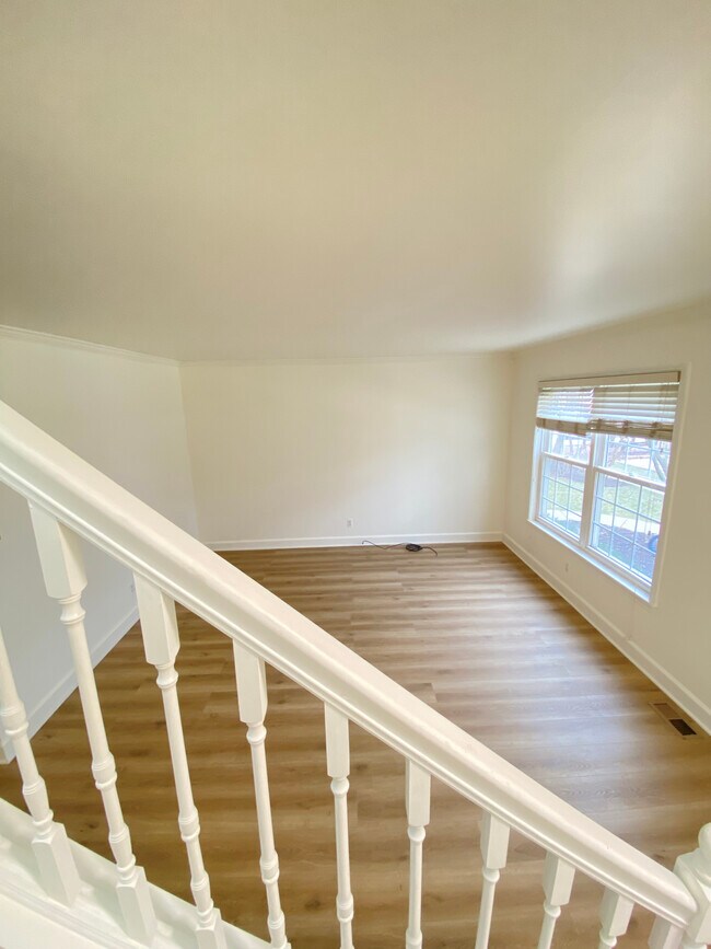 Building Photo - 1471 Bird Ave