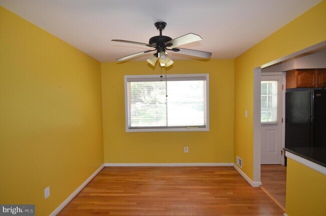 Building Photo - 5407 Manorfield Rd
