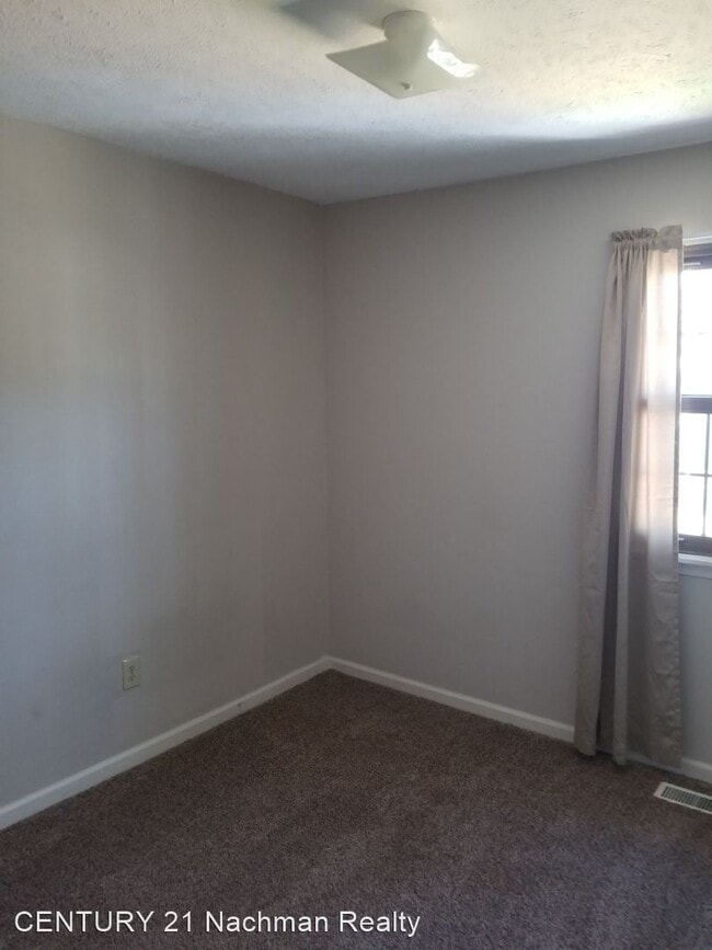 Building Photo - 1657 Skiffes Creek Cir