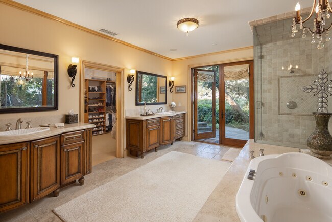 Building Photo - 22560 Carbon Mesa Rd