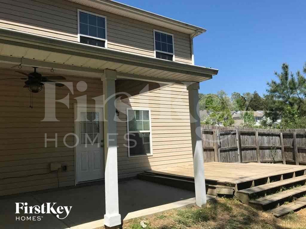 Building Photo - 232 Morning Dew Dr