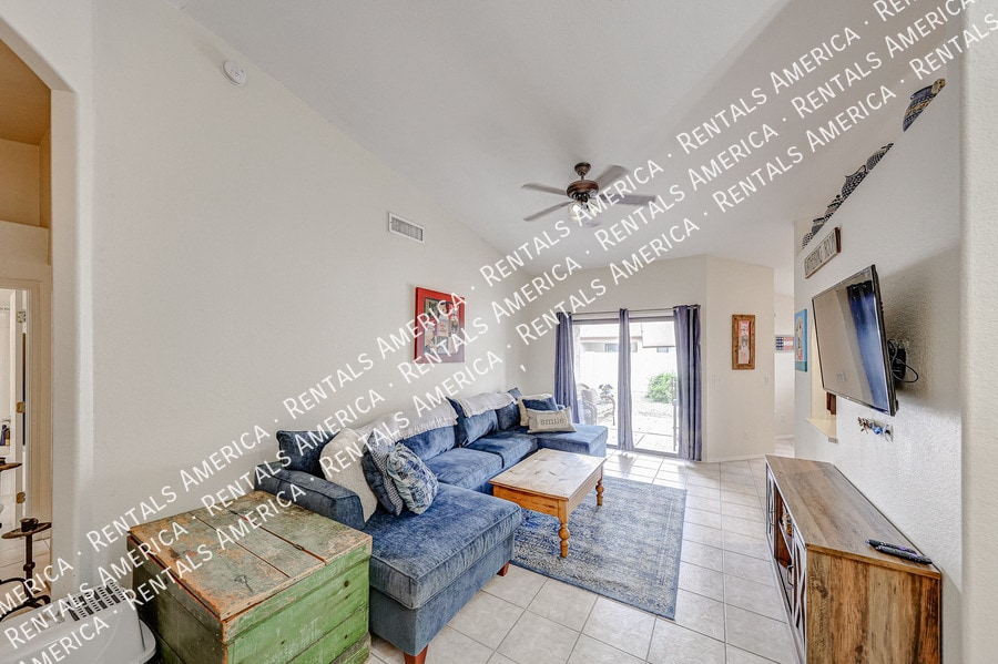 Building Photo - 9123 N 68th Dr