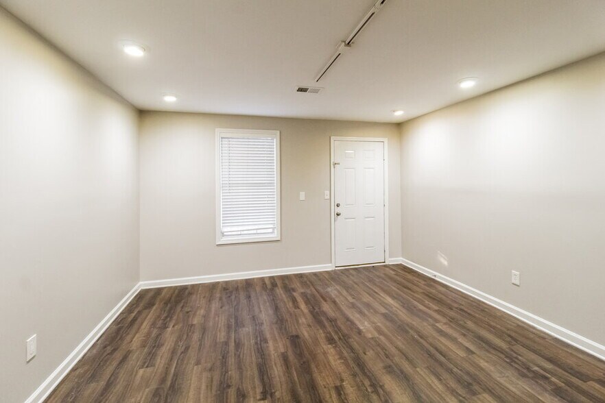 Building Photo - 271 Keller Dr