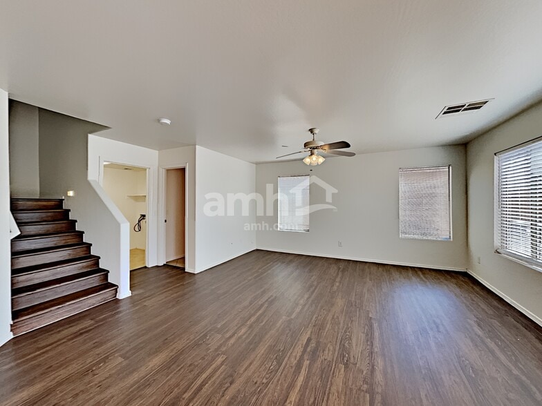 Building Photo - 34720 N Happy Jack Dr