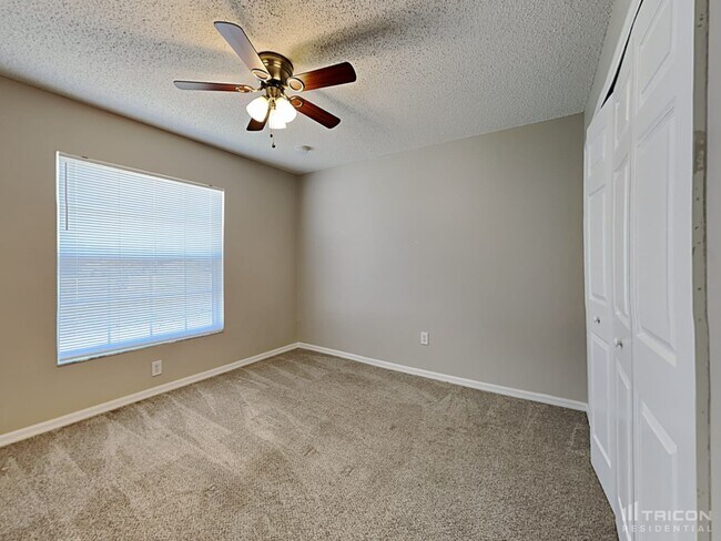 Building Photo - 4173 Oasis Avenue Spring Hill FL