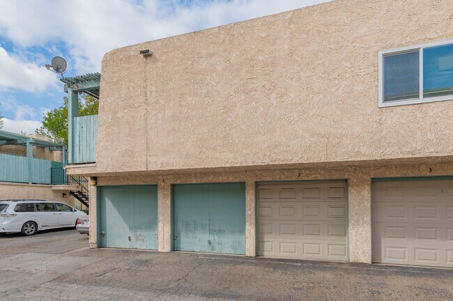 Building Photo - 2533 Colgate Way