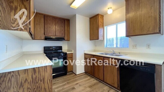 Building Photo - 8914 I Ave