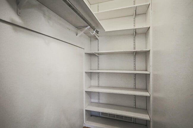 Building Photo - 2826 58th St
