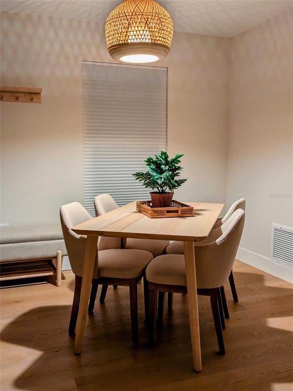 Building Photo - 1455 Fairway Dr