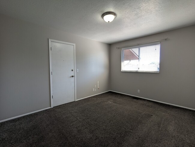 Building Photo - 2786 W 5550 S
