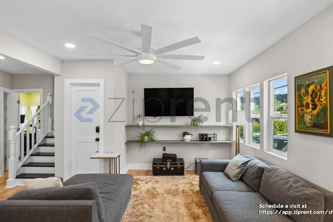 Building Photo - 3473 Birdsall Ave