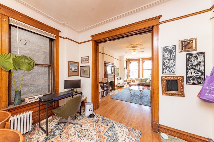 Building Photo - 1722 N Mohawk St