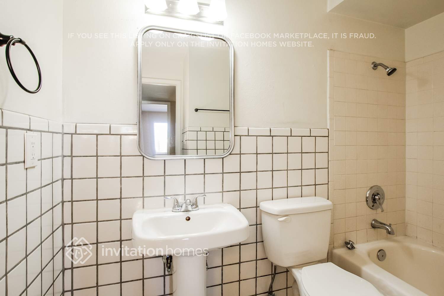 Building Photo - 3902 W Camino Acequia